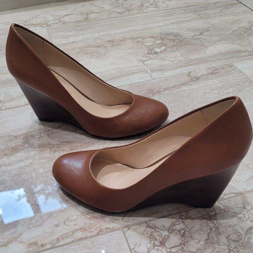 Like New Franco Sarto Wedge Heels. Tan Nude/Caramel. 7. Immaculate. Original box